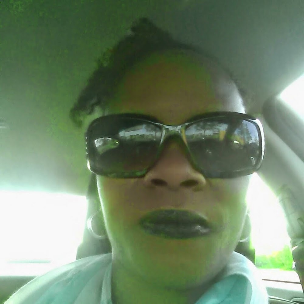 Meet your Posher, Sabrina